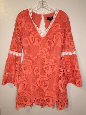 Alexia Admor Coral Floral Lace Dress with White Trim